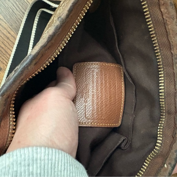 Coach Signature File Bag Crossbody bag - Picture 6 of 7